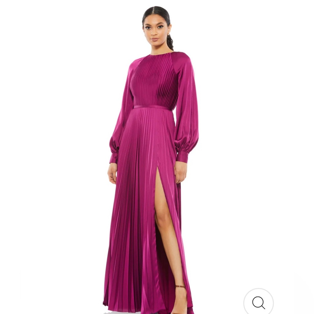 Mac Duggal pleated high neck raglan long sleeve gown